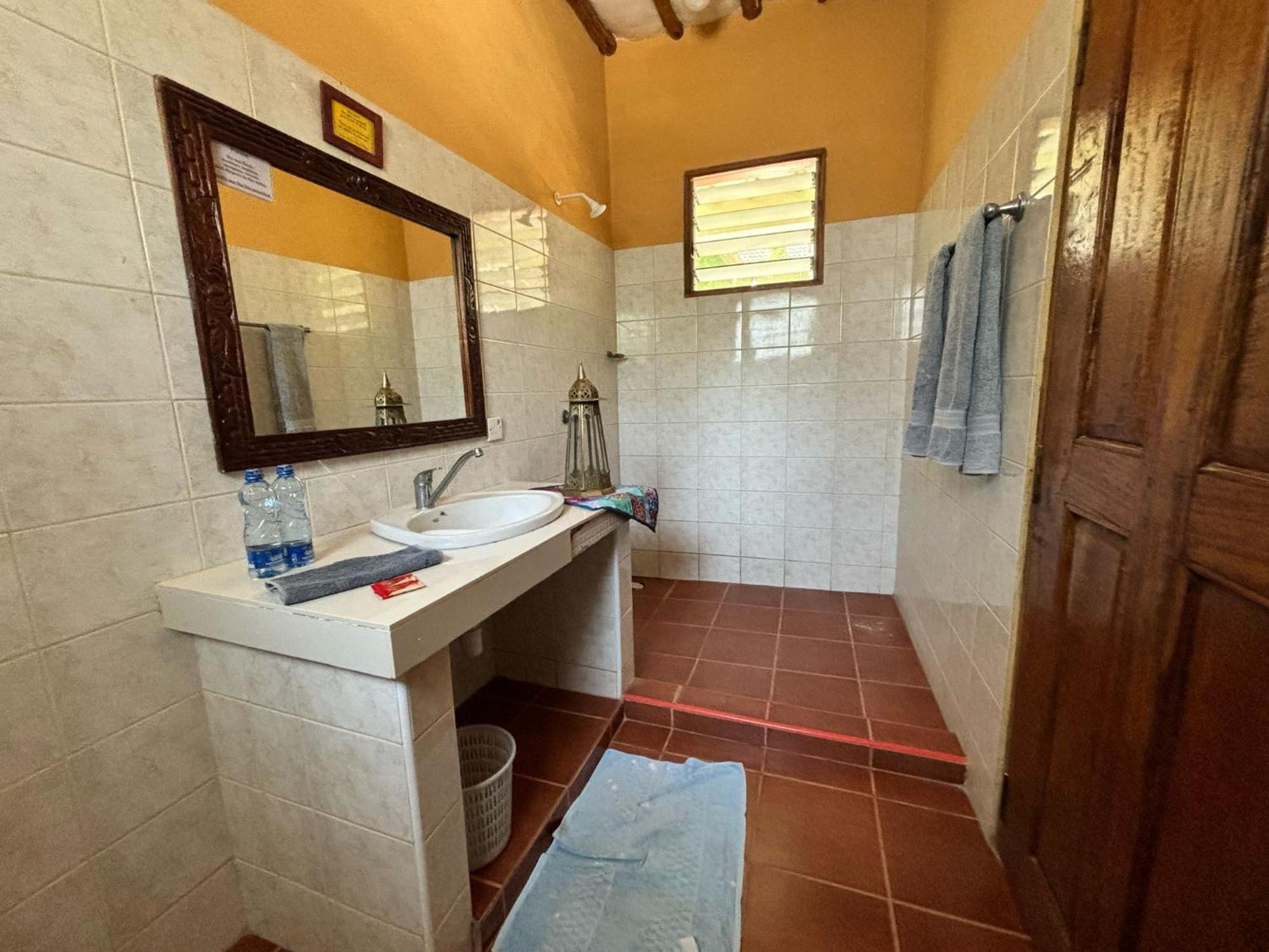 Sawa Sawa Beach House Msambweni Eksteriør billede